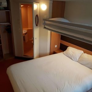 Première Classe Amiens EST Glisy
